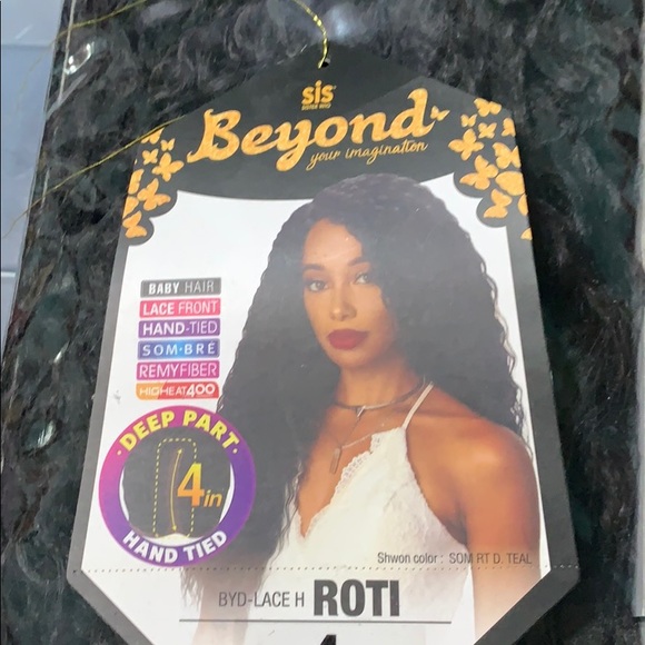 Curly Wig - Picture 2 of 7